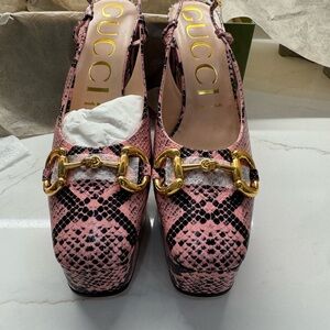 Gucci Pink and Black Women's Shoes
